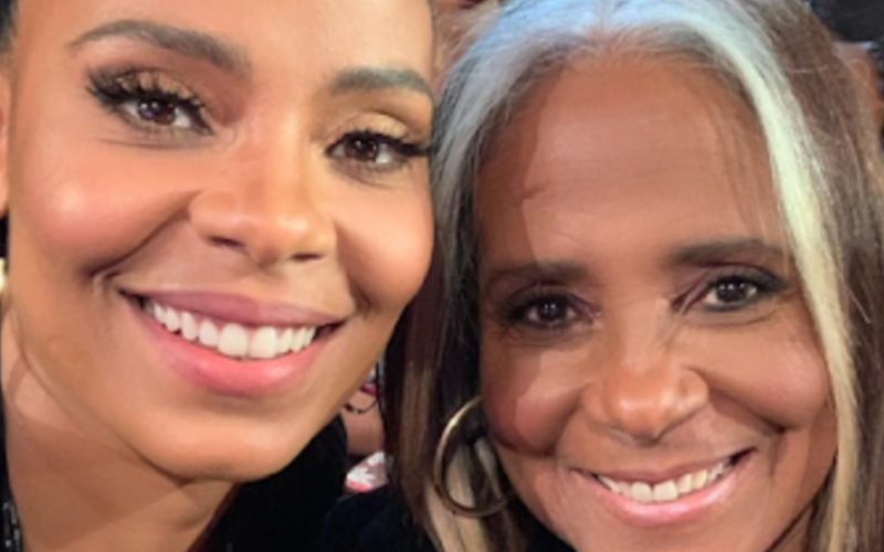 sanaa lathan mom