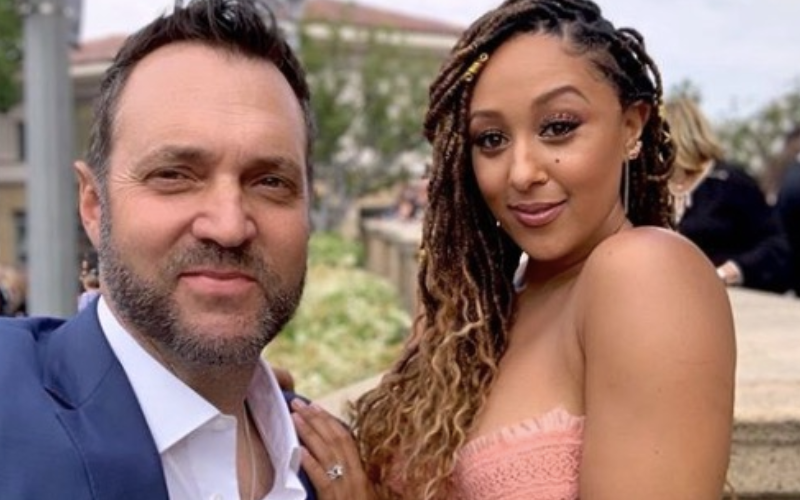 tamera mowry adam housley relationship