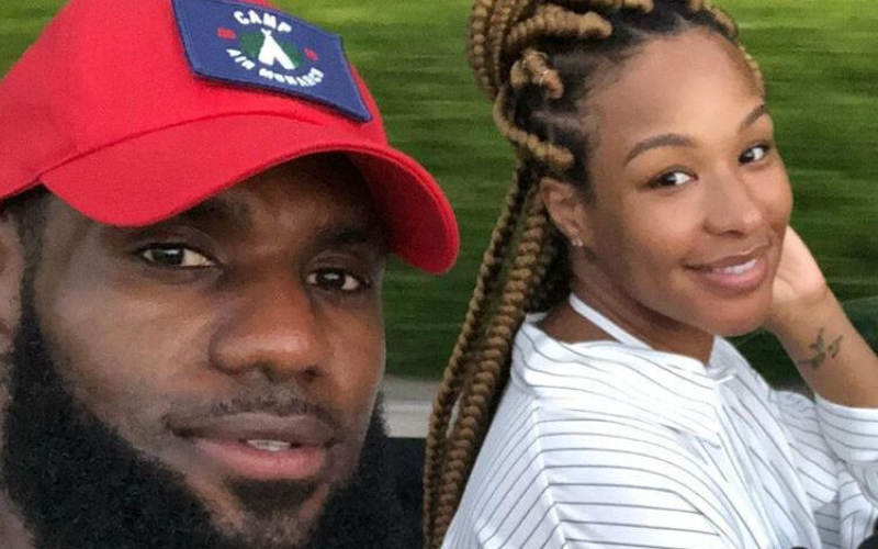 lebron james and savannah james