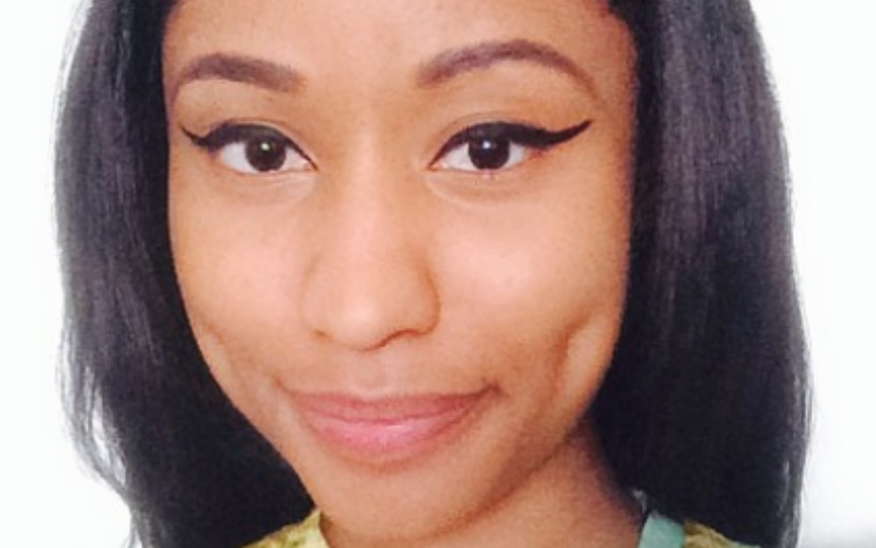 nicki minaj selfie