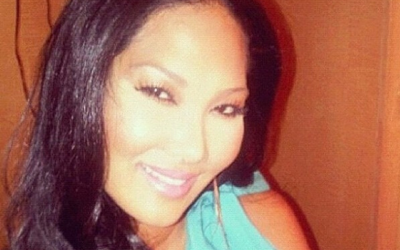 kimora lee simmons selfie